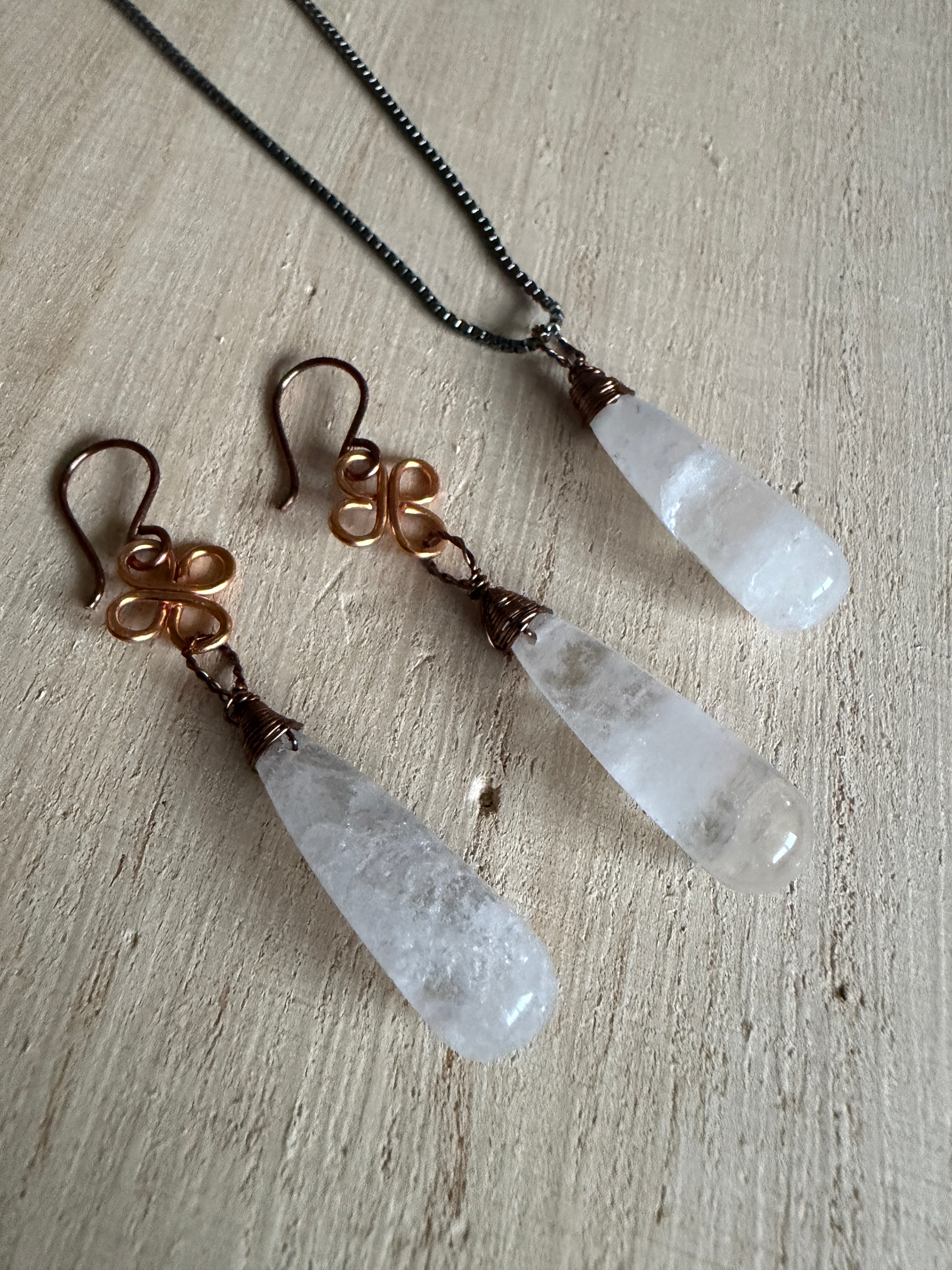 Clear Quartz Clover Artisan Gemstone Set
